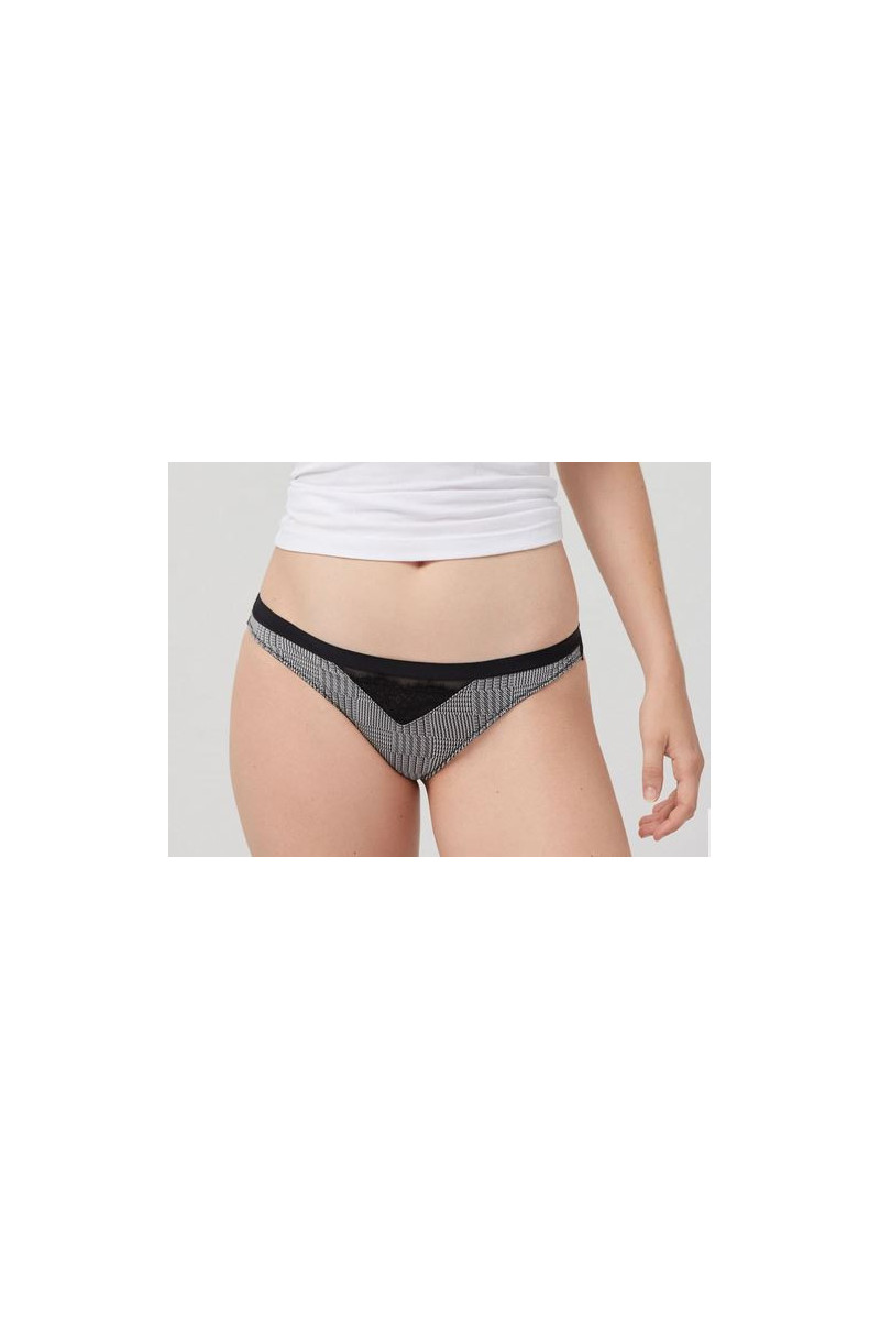 Tanga Fantasía YSABEL MORA